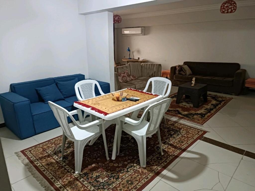 Mohamed Afifi Florence El Montazah Alexandria Luaran gambar